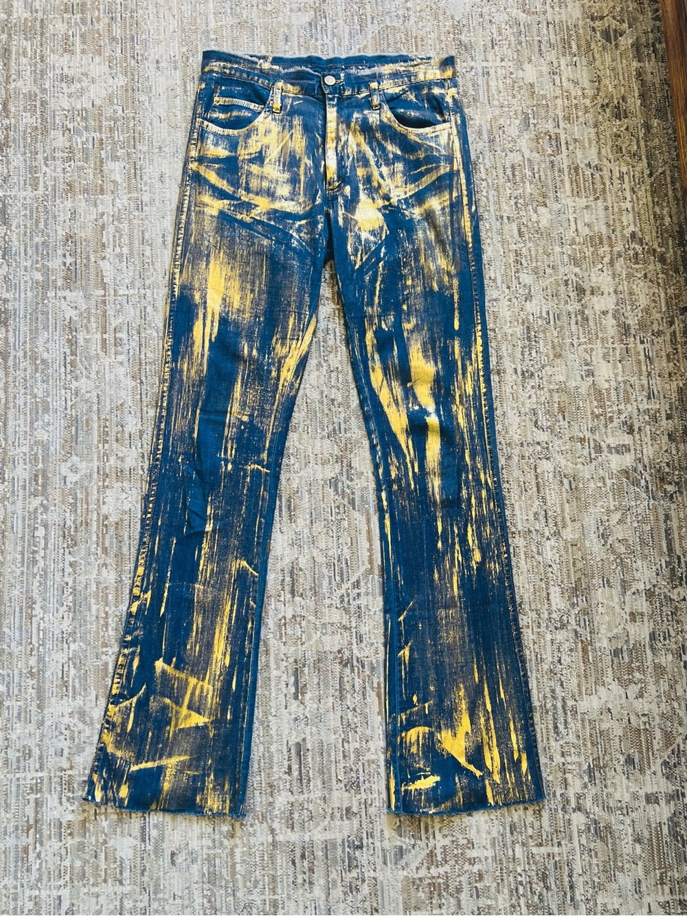 Dextee Y2K Streetwear Painted Blue Denim Jeans with Gold Brushstroke Detail